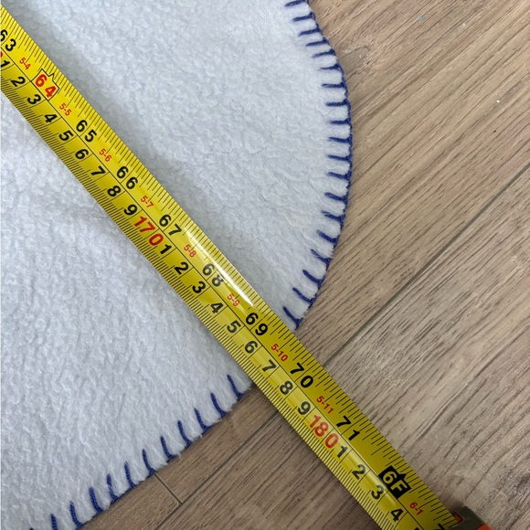 Disney | Bedding | Vintage Disney Winnie The Pooh Fleece Baby Blanket ...